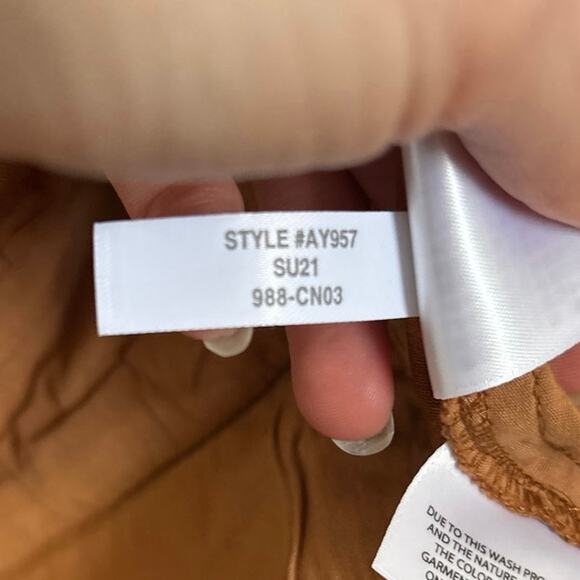 J. Crew Belted D-Ring Relaxed Stretch Cotton Cuffed Shorts Size 4 - Picture 8 of 9